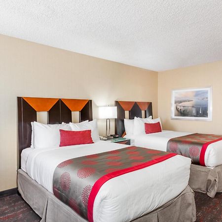 Ramada By Wyndham San Diego National City Εξωτερικό φωτογραφία