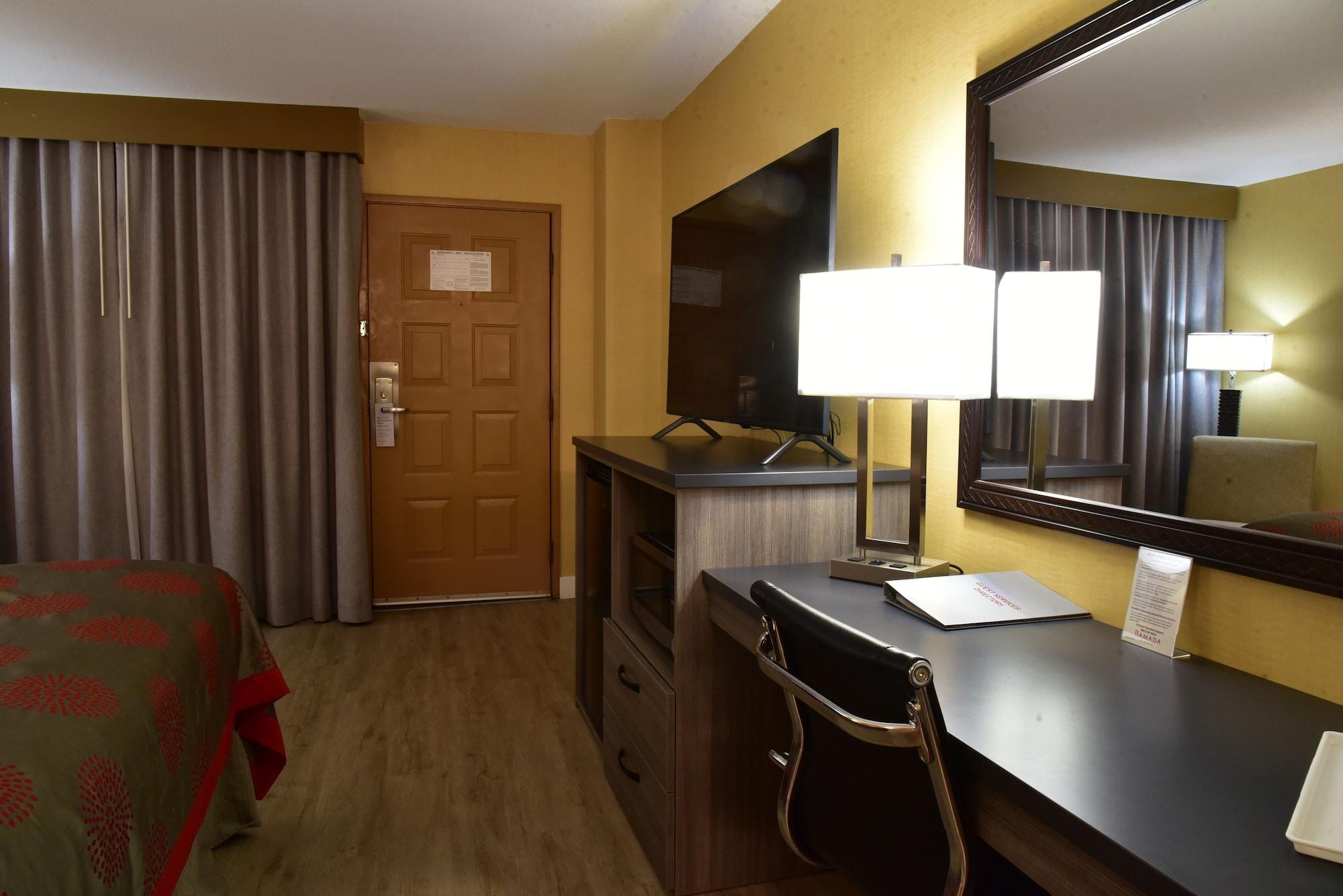 Ramada By Wyndham San Diego National City Εξωτερικό φωτογραφία
