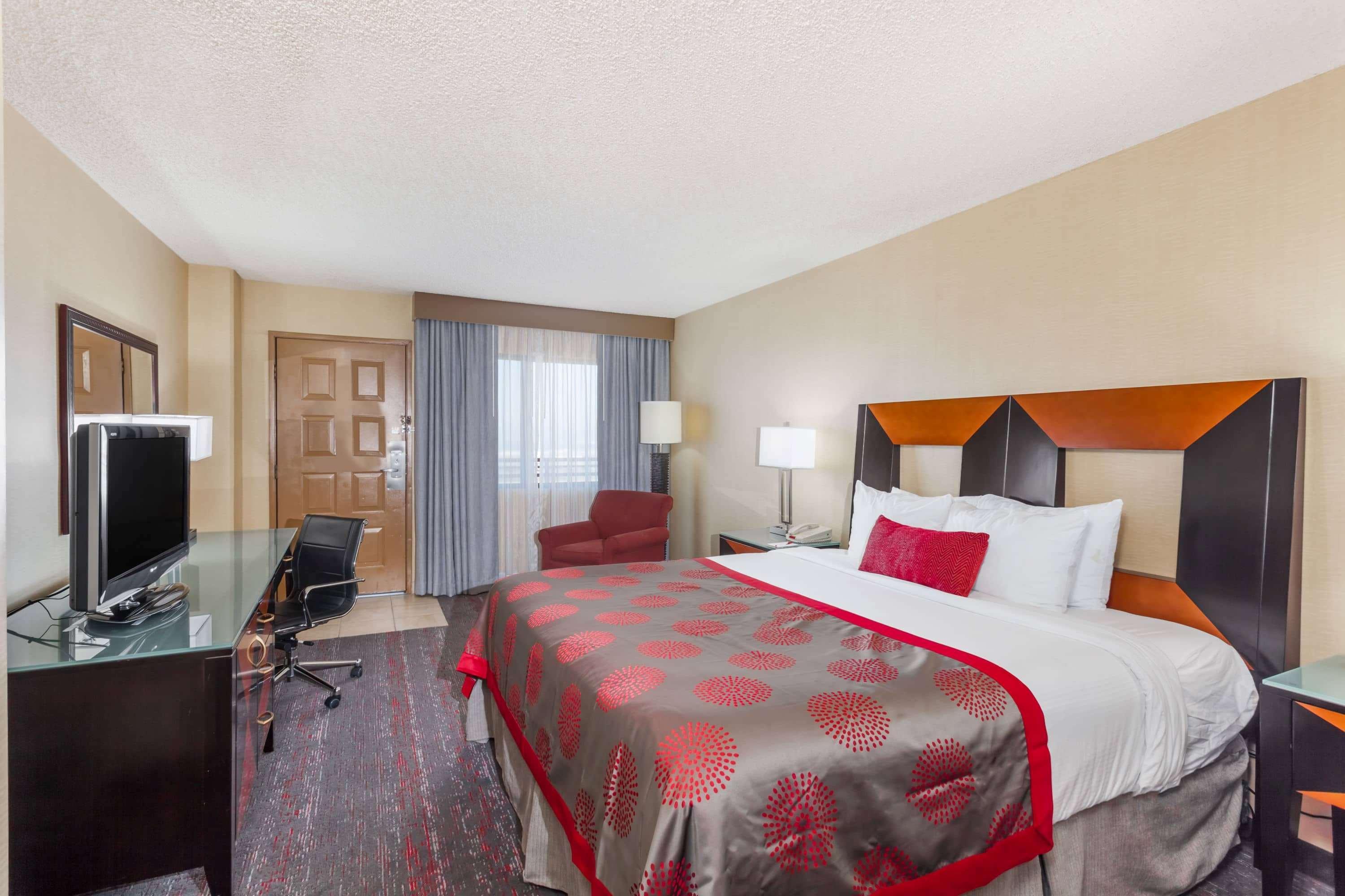 Ramada By Wyndham San Diego National City Εξωτερικό φωτογραφία