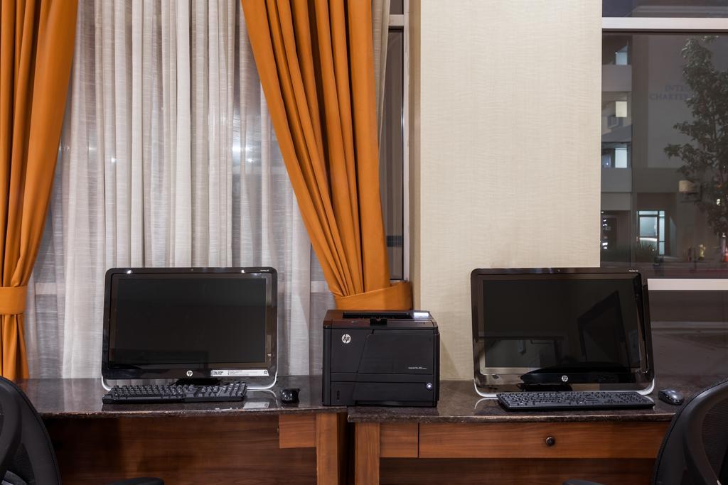 Ramada By Wyndham San Diego National City Εξωτερικό φωτογραφία