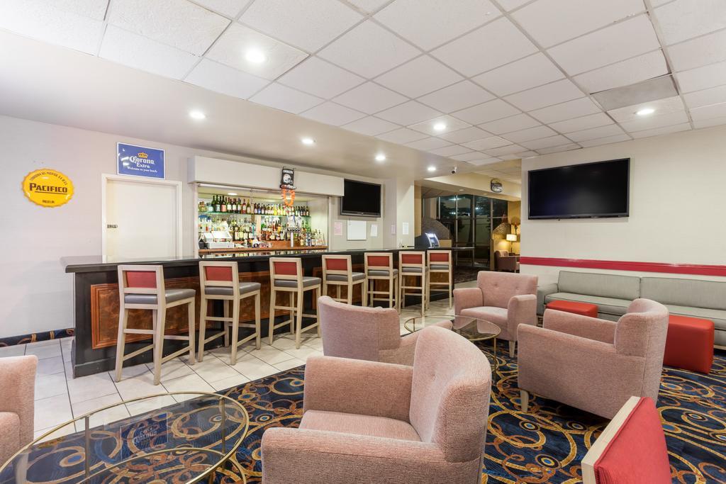 Ramada By Wyndham San Diego National City Εξωτερικό φωτογραφία